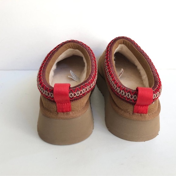 Ugg women’s Tazz slippers in Chestnut size 8 - Picture 2 of 3